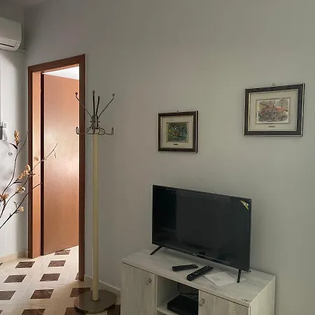 At Rodi Rafaela Apartment